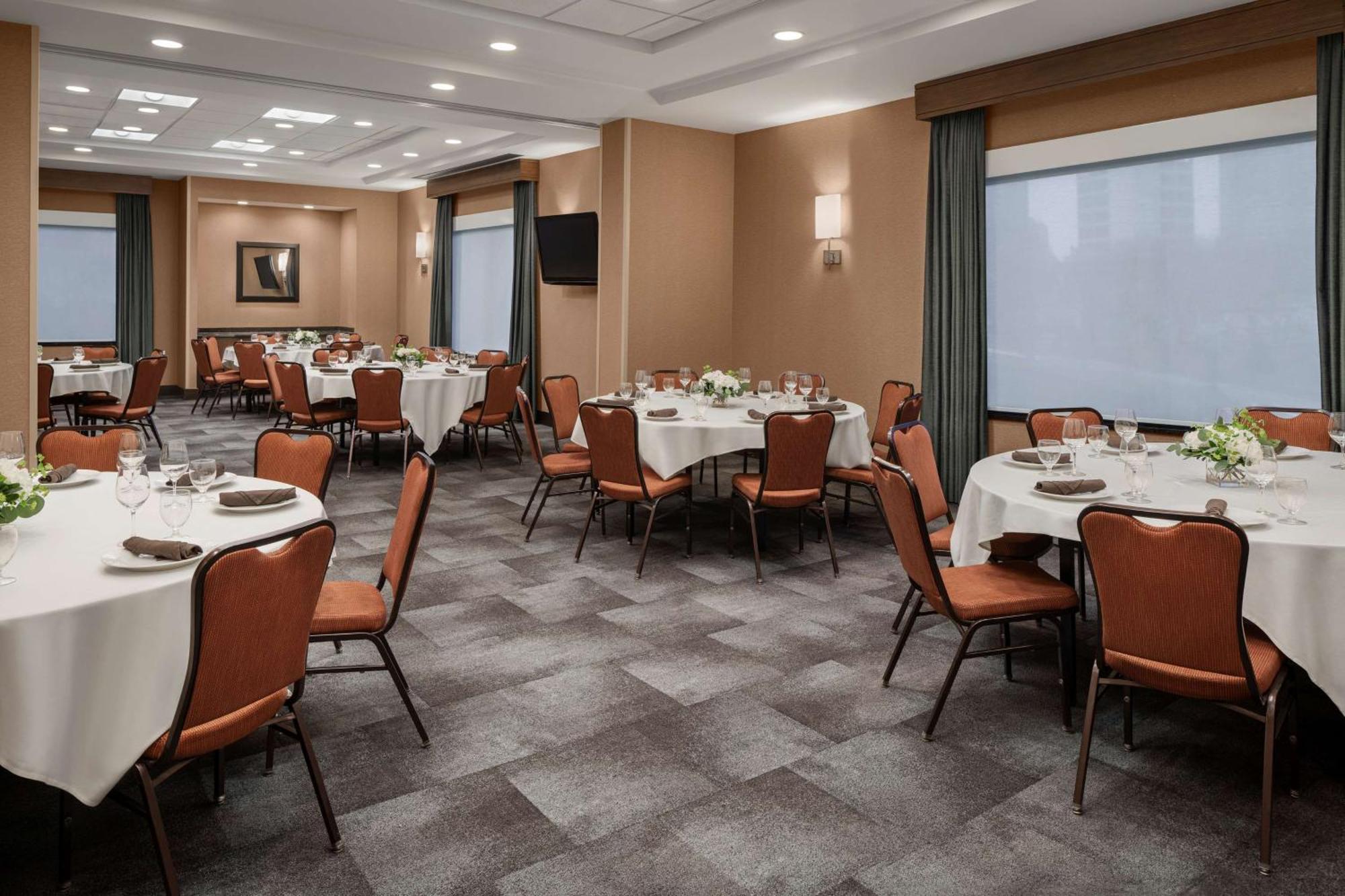 Hilton Garden Inn Minneapolis Downtown Eksteriør billede
