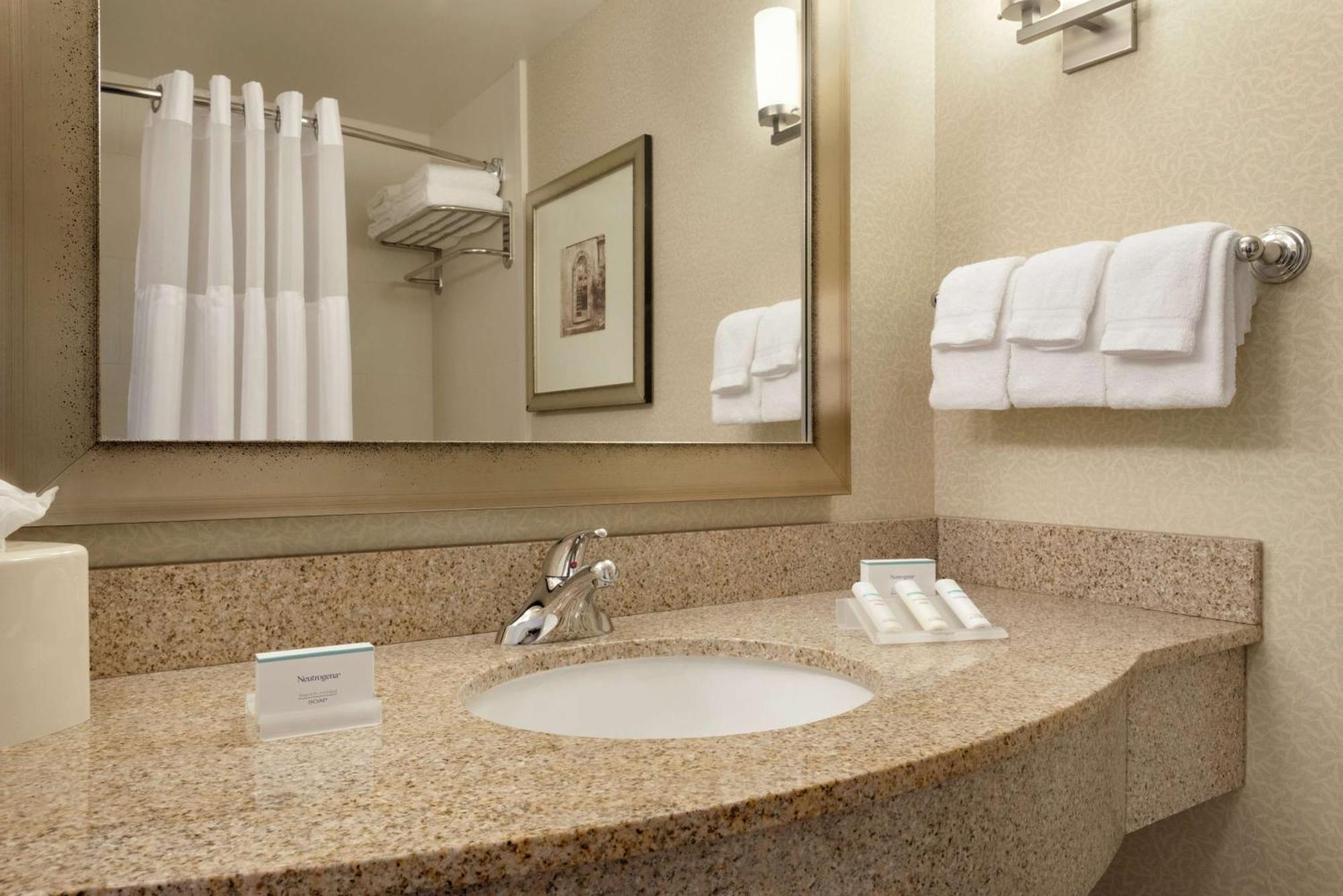 Hilton Garden Inn Minneapolis Downtown Eksteriør billede