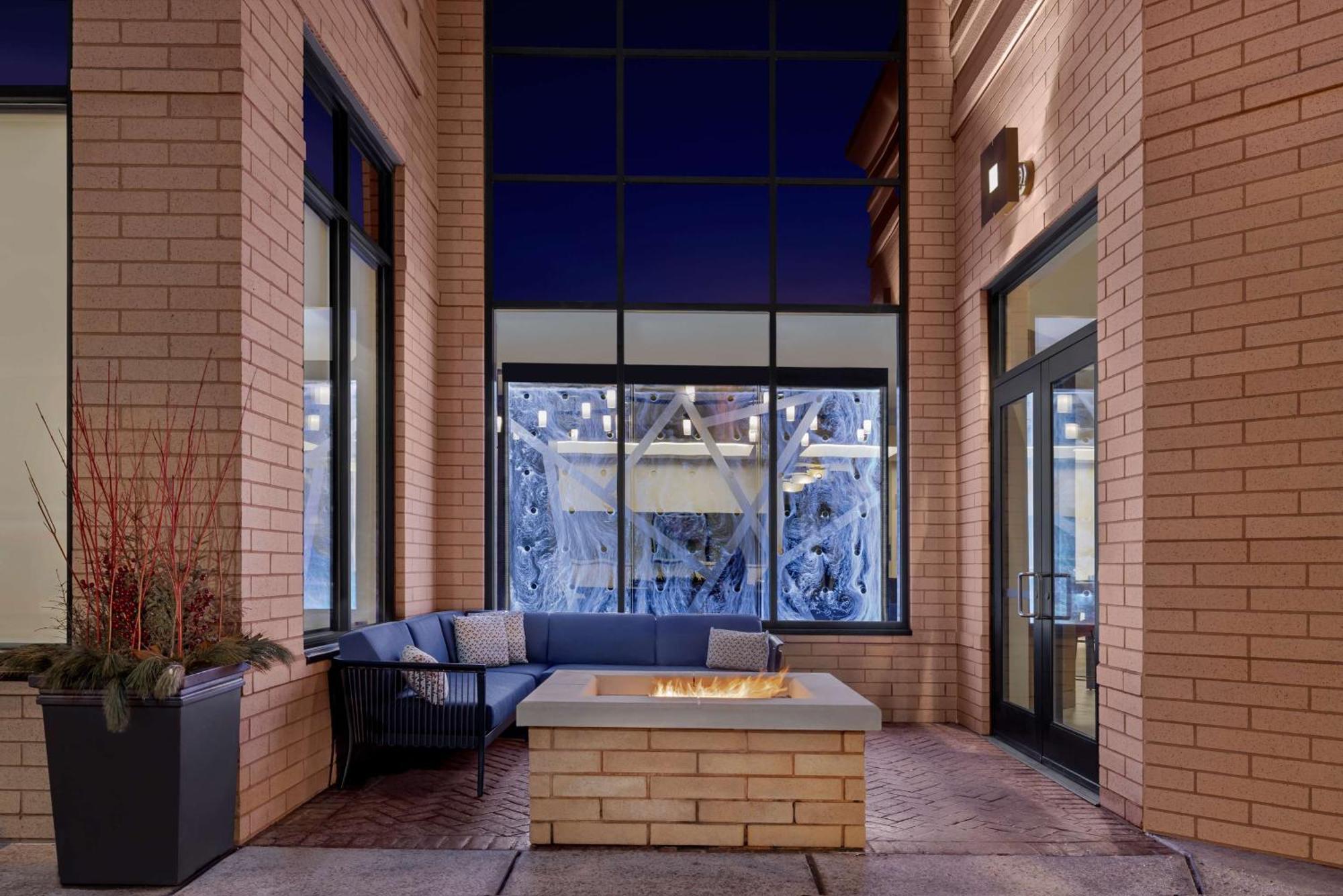 Hilton Garden Inn Minneapolis Downtown Eksteriør billede